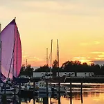 Am Yachthafen In Сasa de vacaciones