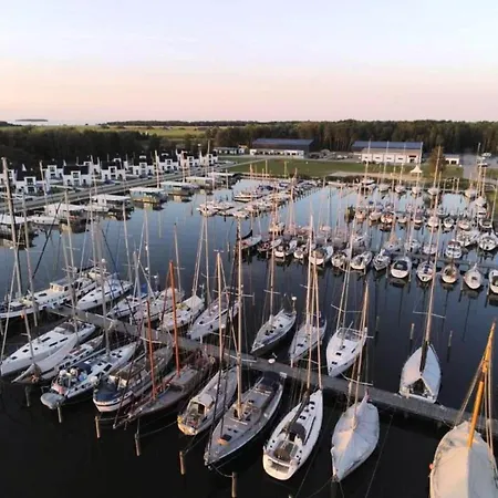 Ferienhaus Am Yachthafen In Peenemünde